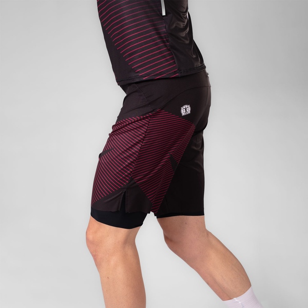 LAYERED HARDLOOPSHORT